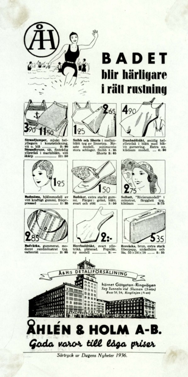 Eine Frau in einem weißen Bikini mit blauen und weißen Streifen posiert in einer Werbung, ihr Pferdeschwanz ist zurückgebunden, ihr Blick trifft den des Betrachters.