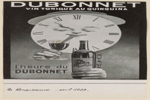 Eine Person hält ein Glas und eine Flasche Dubonnet-Wein, mit einer Uhr im Hintergrund und dem Text "Dubonnet" darüber.