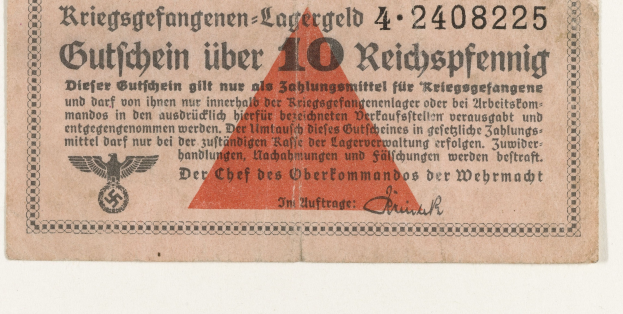 Alte deutsche 10 Reichspfennig-Banknote mit rotem Dreieck, mit Text und Logo auf einem weißen Hintergrund.